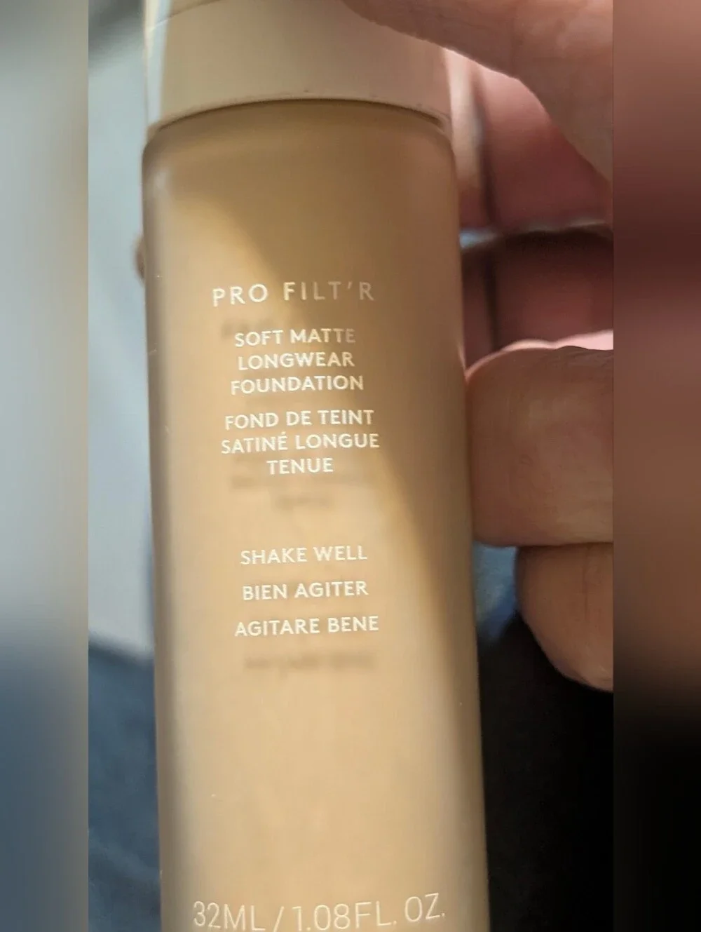 Fenty Beauty Foundation Stick in Light Beige 185